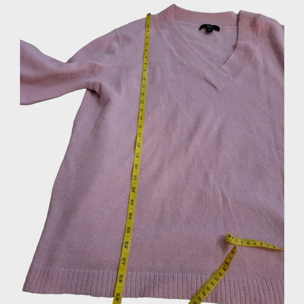 Ellis Oversized Pink Sweater - Picture 4 of 8